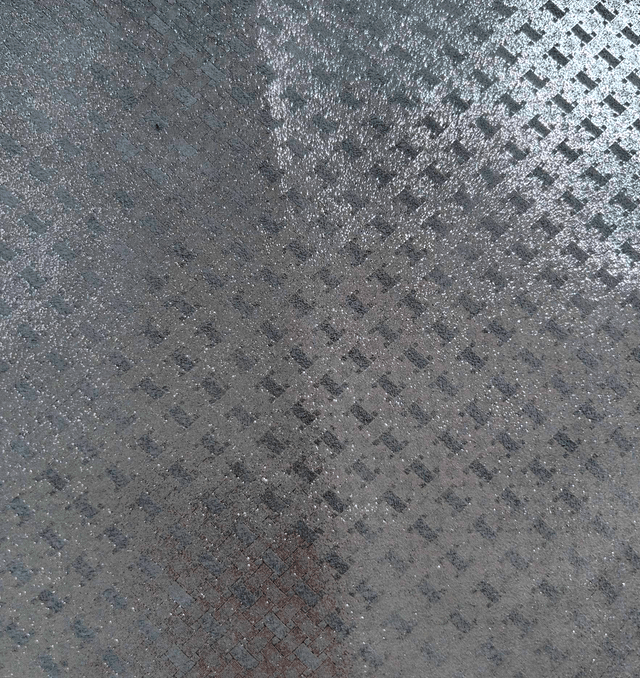 Chute de cuir noir gris motifs pailleté