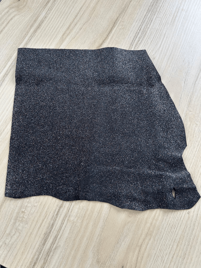 Chute de cuir noir caviar multicolore