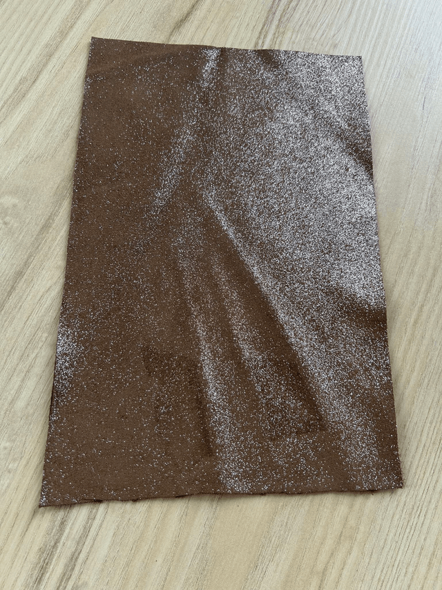 Chute de cuir marron givré pailleté (MGP1)