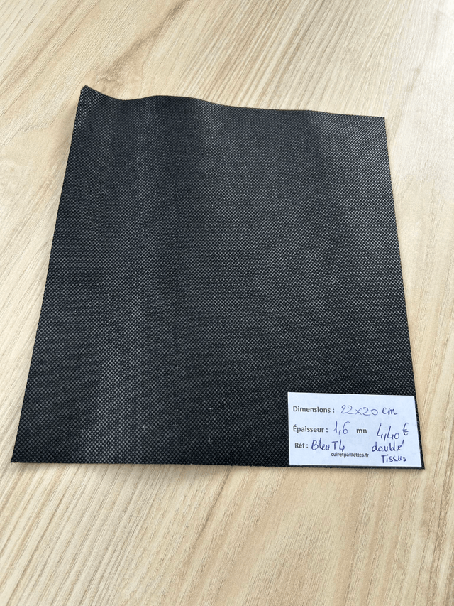Chute de cuir bleu marine motifs pailleté doublé