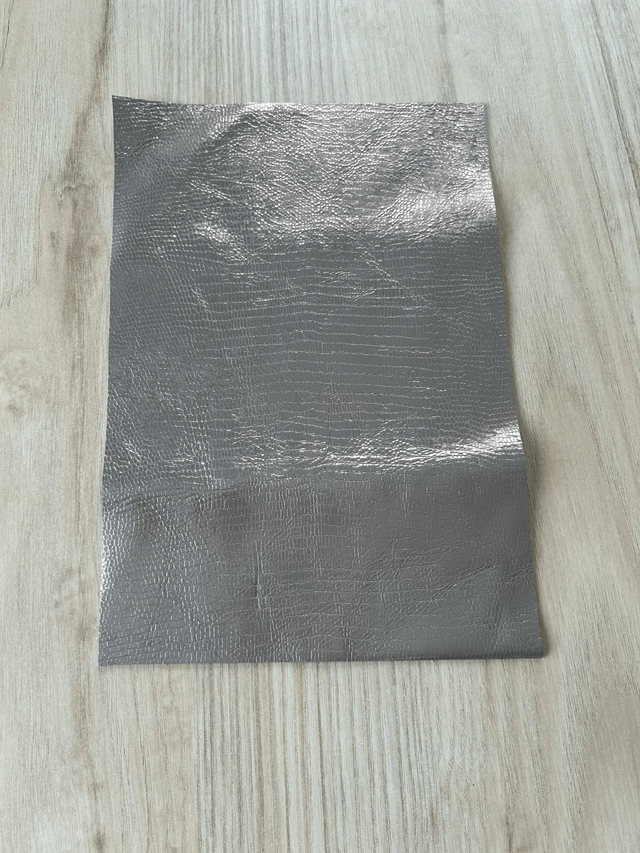Chute de cuir rose et blanc finition pailleté (B9) fantaisie (1)