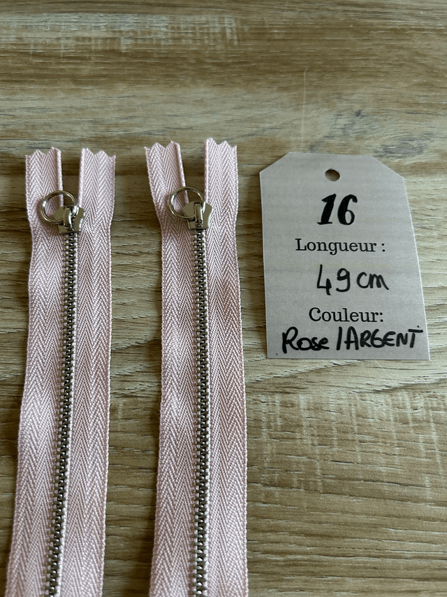 Fermetures éclair métallique rose pale 49cm