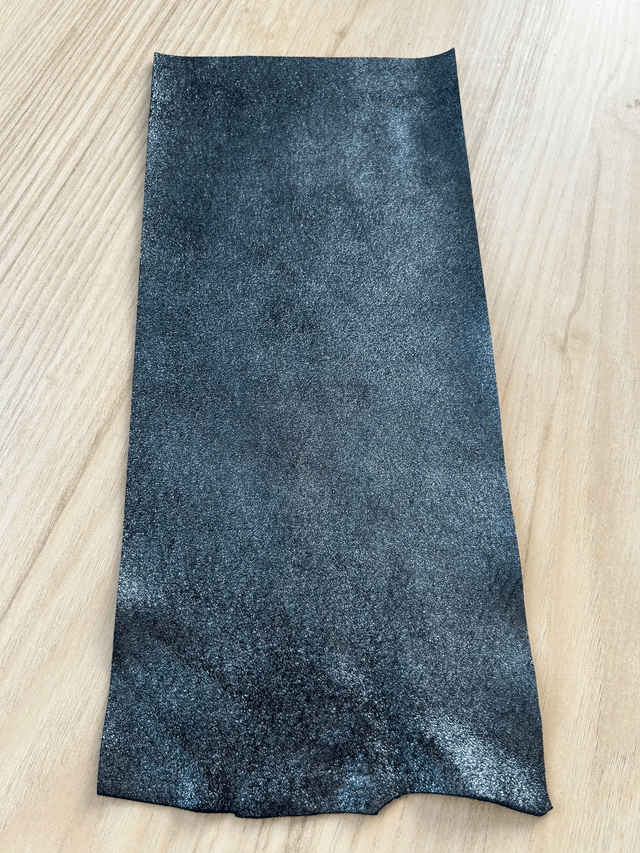 Chute de cuir bleu marine pétrole pailleté