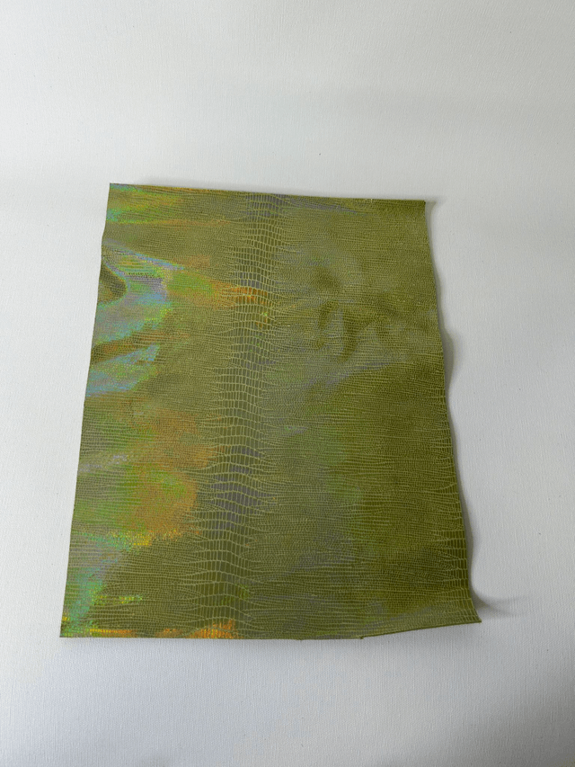 Chute de cuir vert irisé holographique