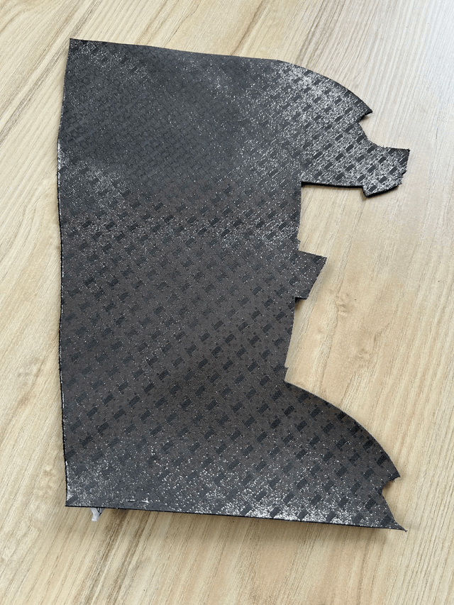 Chute de cuir noir gris motifs pailleté