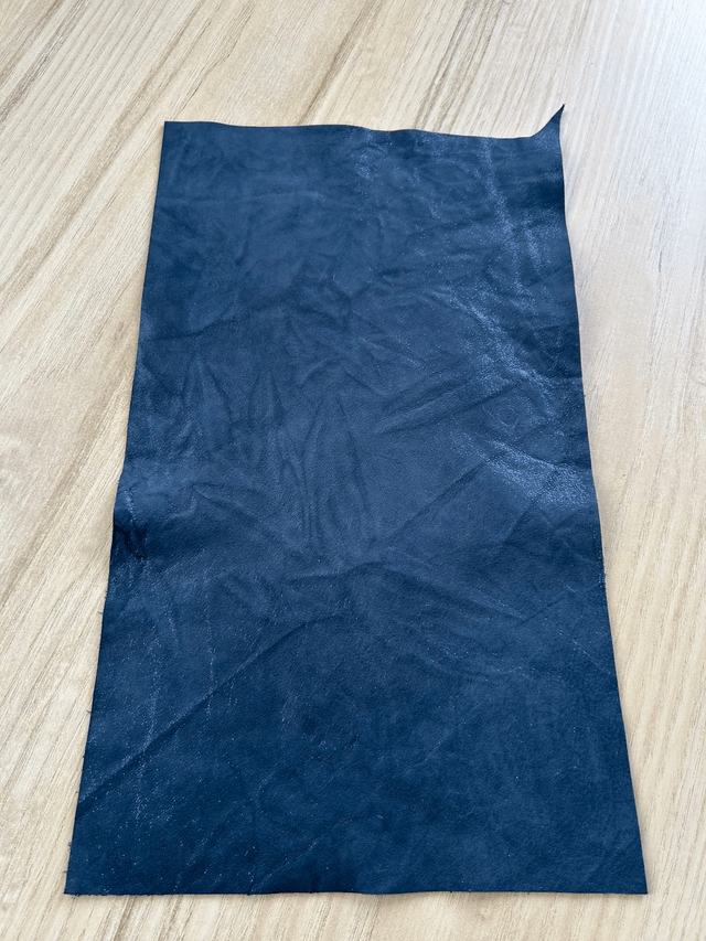 Chute de cuir bleu jeans pailletté